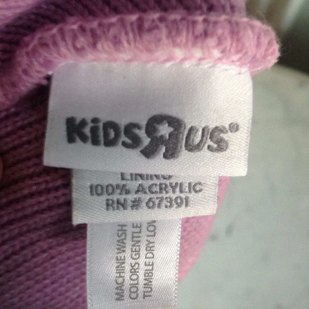 Kids r us lilac knit hat with flower design